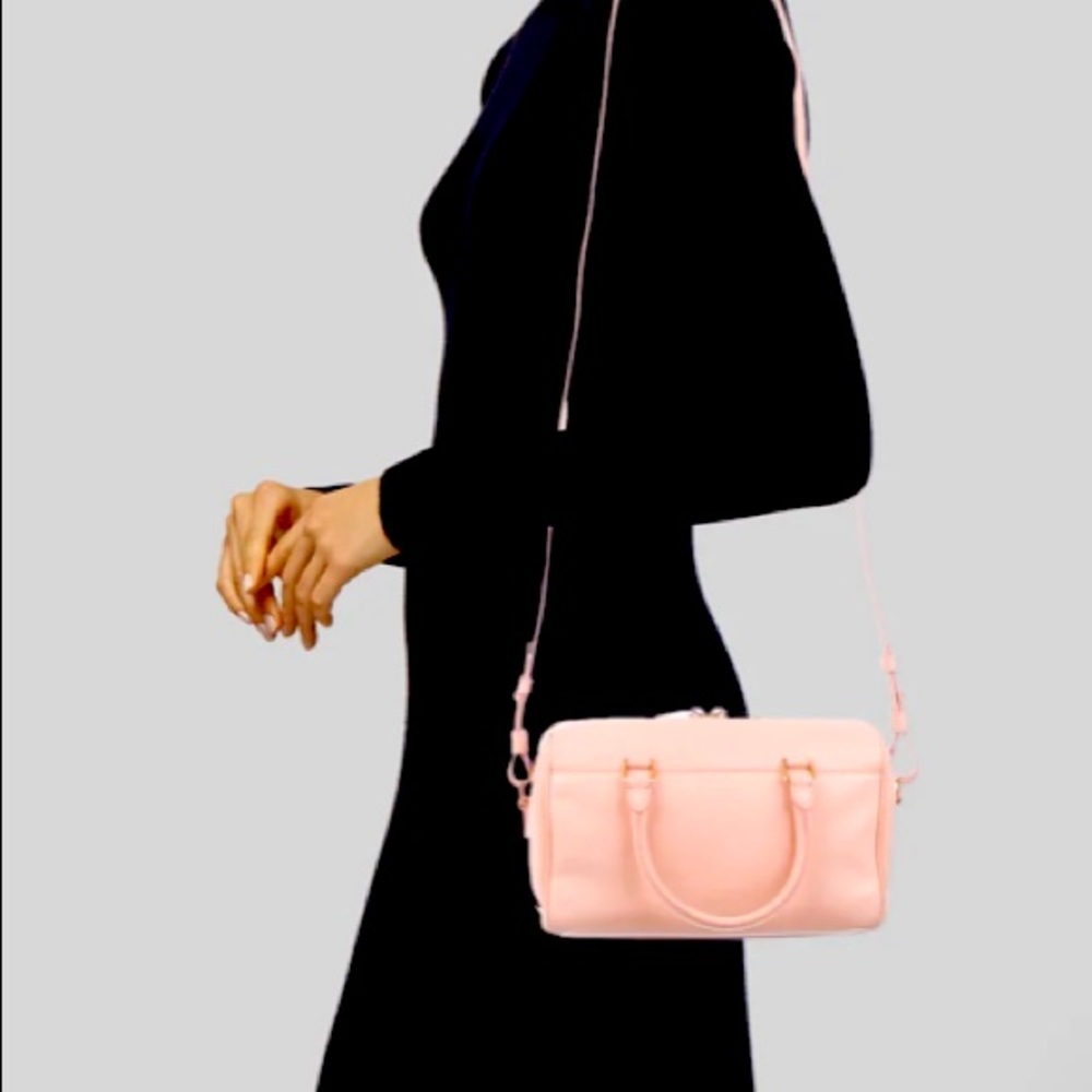 Saint Laurent classic Baby duffle bag 😍 - Picture 1 of 12